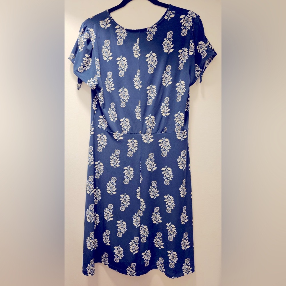 Ann Taylor dress. Size:medium
